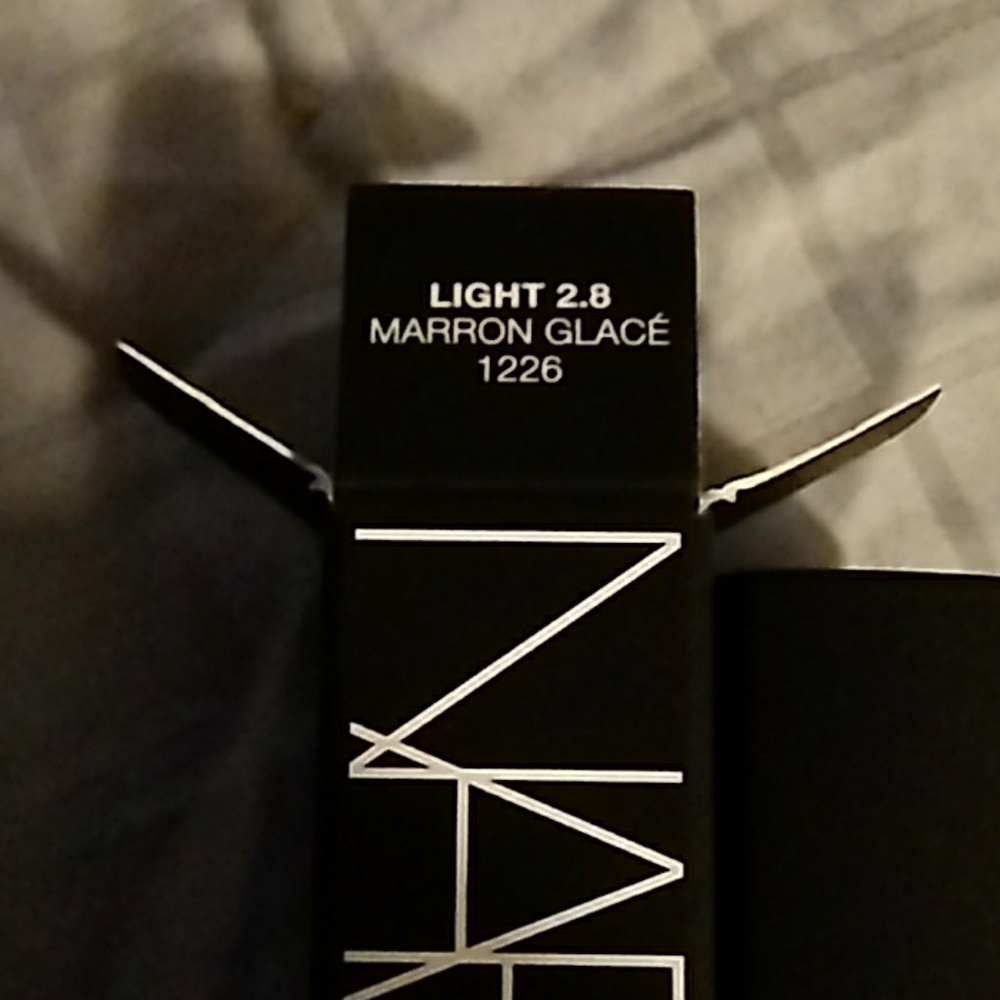 NARS RADIANT CREAMY CONCEALER - Picture 2 of 2